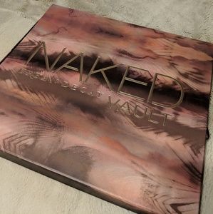Urban Decay Naked Vault